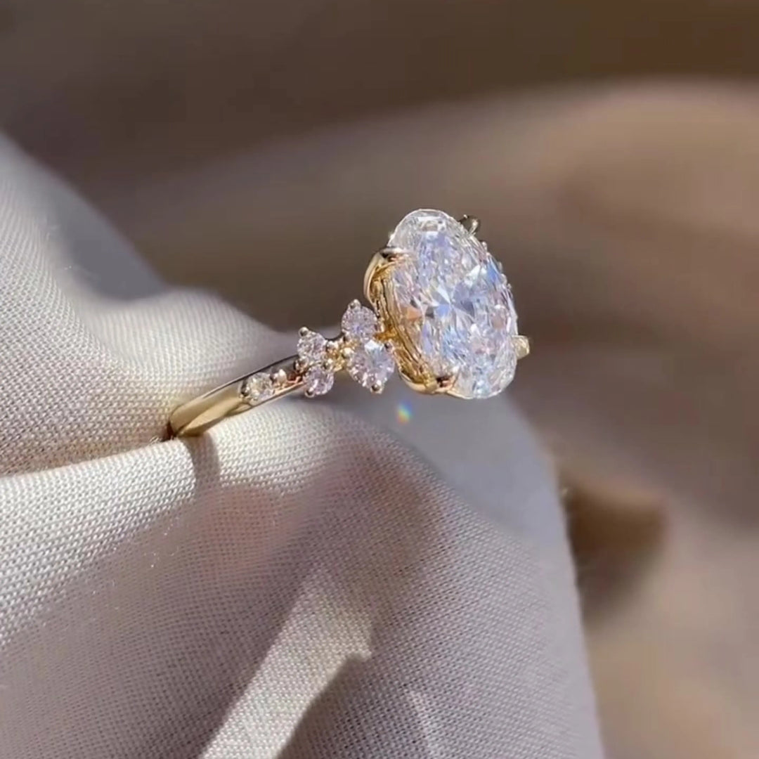 Art Deco Oval Cut Moissanite Cluster Engagement Ring Solitaire Style 18K Gold Unique Wedding Ring