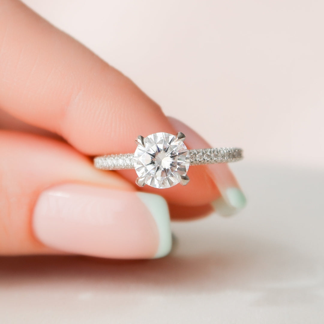 Round cut moissanite bridal wedding ring set in gold