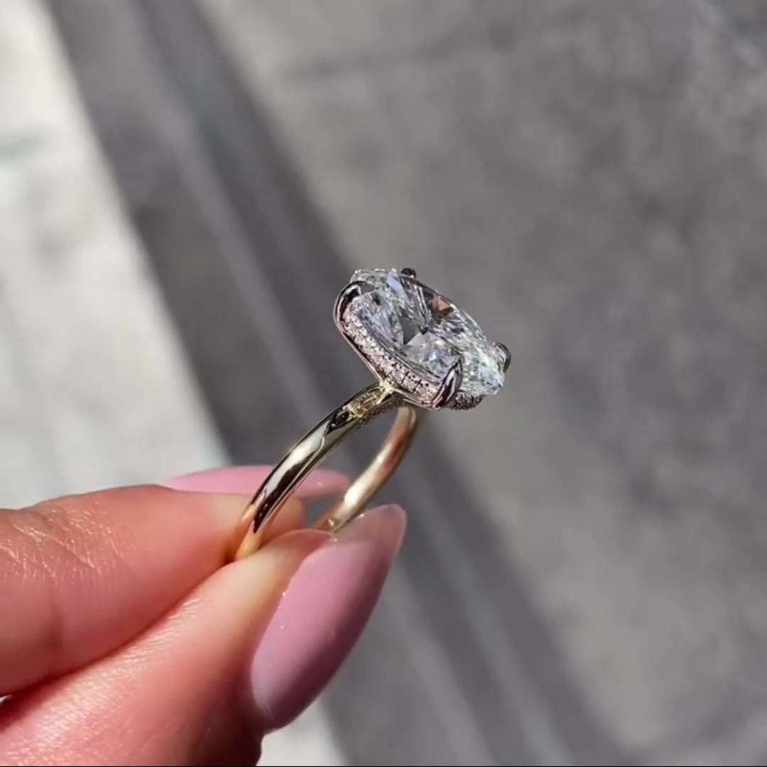 Handmade Solid Gold Moissanite Ring


