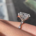Load image into Gallery viewer, Luxury Oval Cut Promise Ring for Women


