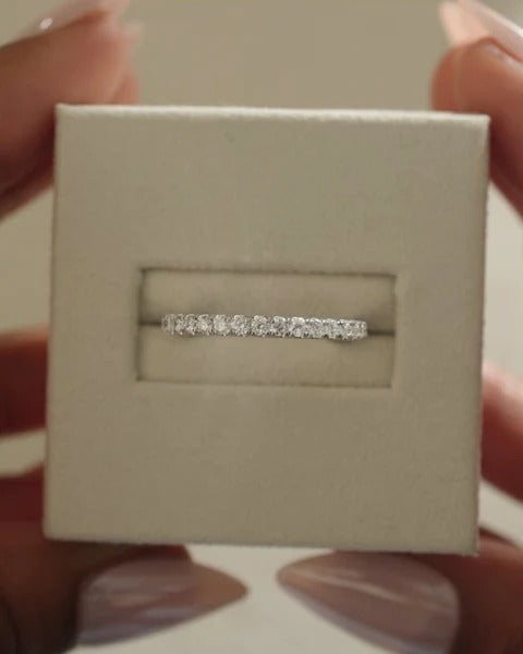 Full pave diamond wedding ring