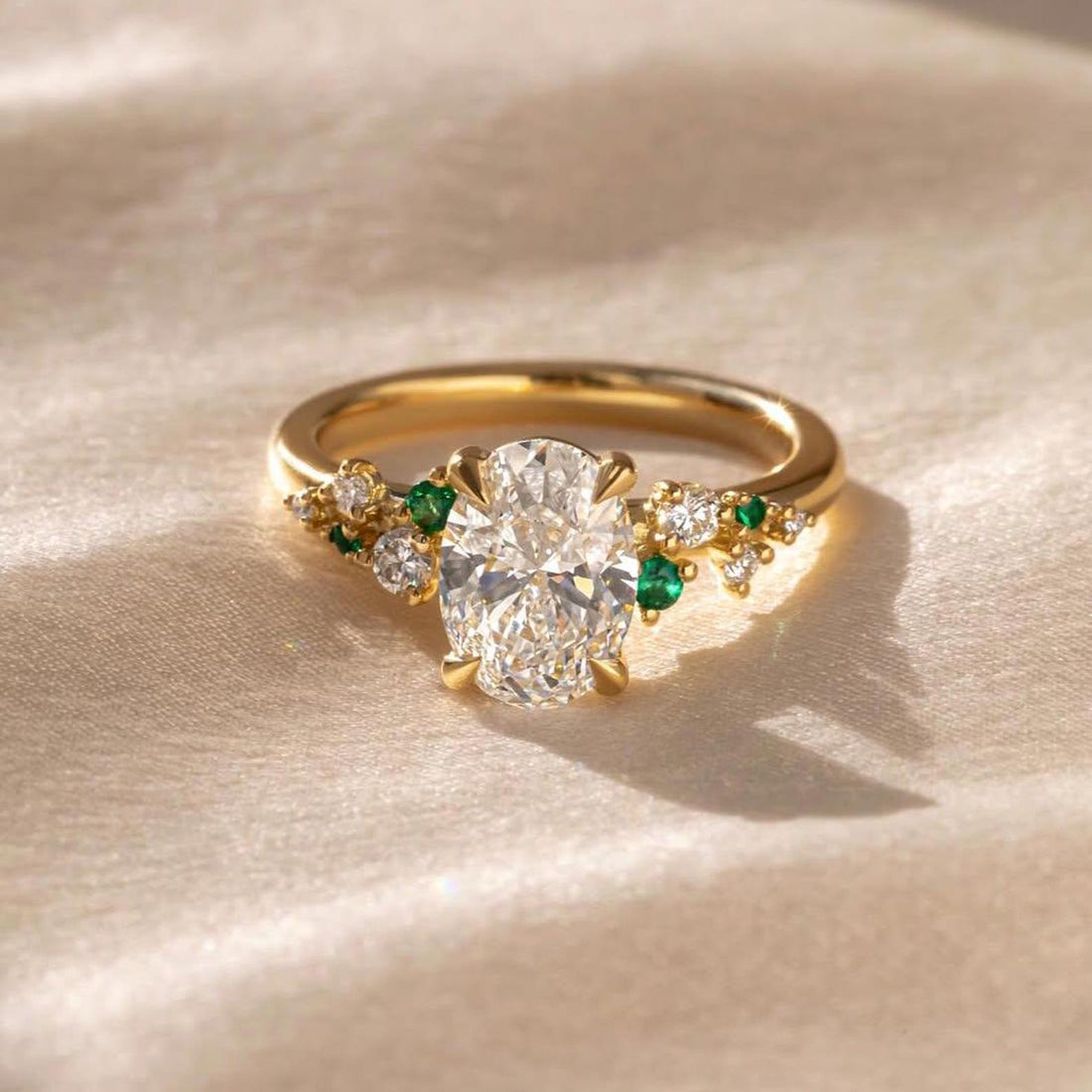 Top view of the vintage cluster halo around the oval center diamond