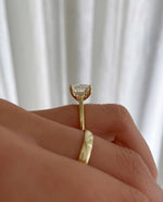 Load image into Gallery viewer, Handmade Moissanite Bridal Jewelry


